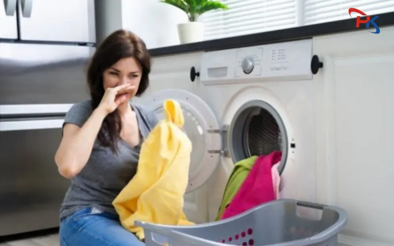 Tại Sao Quần Áo Giặt Xong Bị Hôi