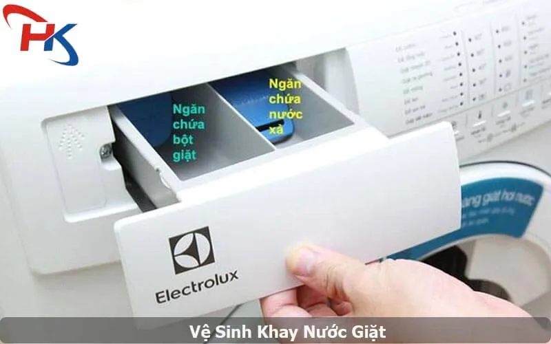 Vệ Sinh Khay Nước Giặt